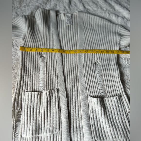 Sadie & Sage by Anthropologie cardigan distressed with pockets - Picture 10 of 11